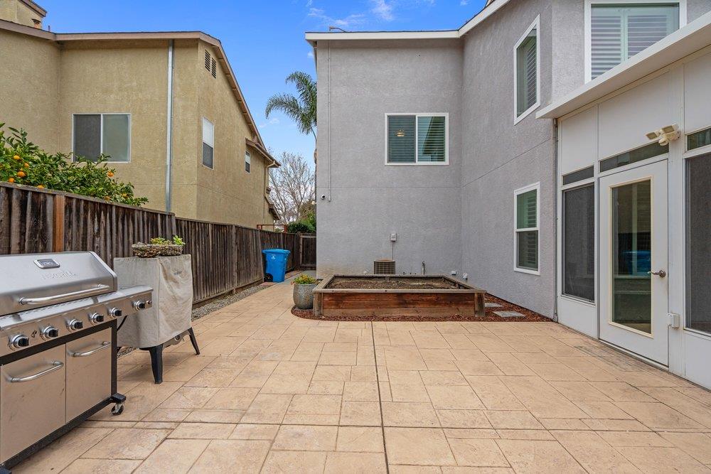 Detail Gallery Image 24 of 28 For 920 Talbot Dr, Hollister,  CA 95023 - 4 Beds | 2/1 Baths