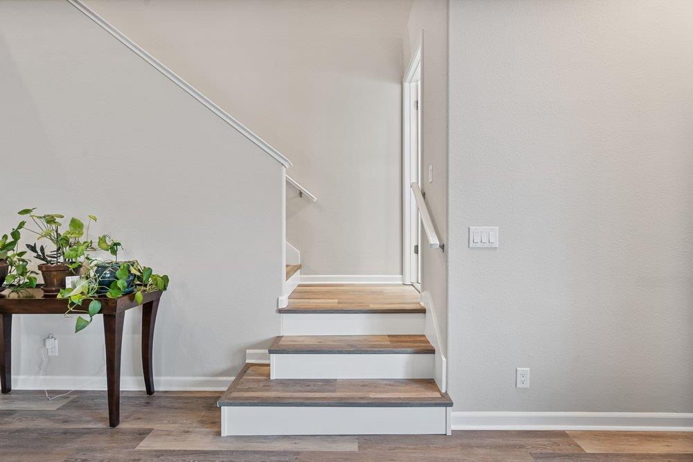 Detail Gallery Image 9 of 28 For 920 Talbot Dr, Hollister,  CA 95023 - 4 Beds | 2/1 Baths