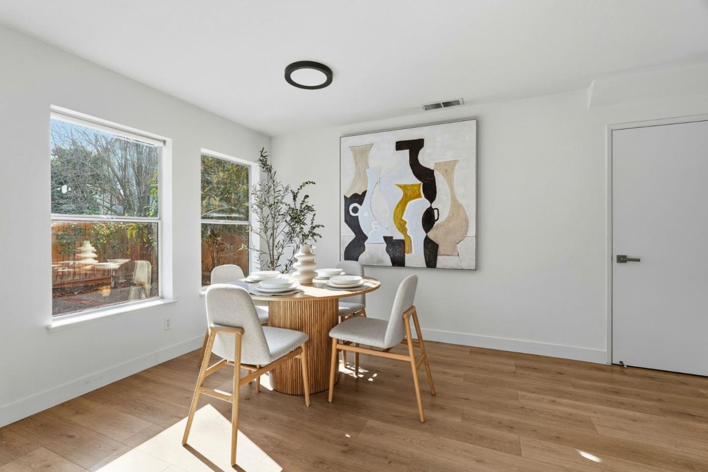 Detail Gallery Image 15 of 53 For 4324 Verdigris Cir, San Jose,  CA 95134 - 3 Beds | 2/1 Baths