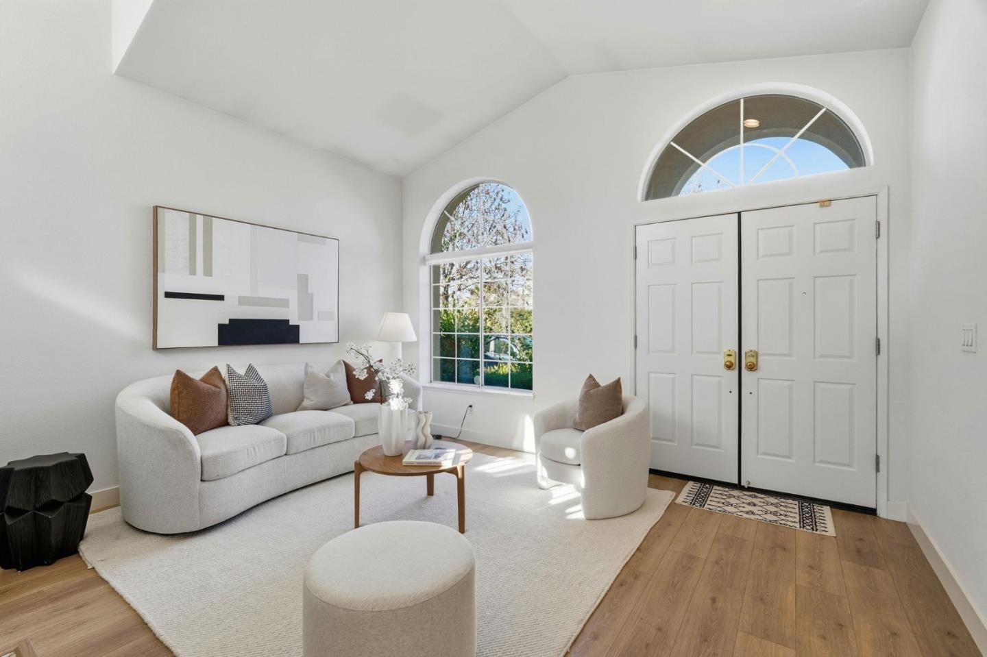 Detail Gallery Image 5 of 53 For 4324 Verdigris Cir, San Jose,  CA 95134 - 3 Beds | 2/1 Baths