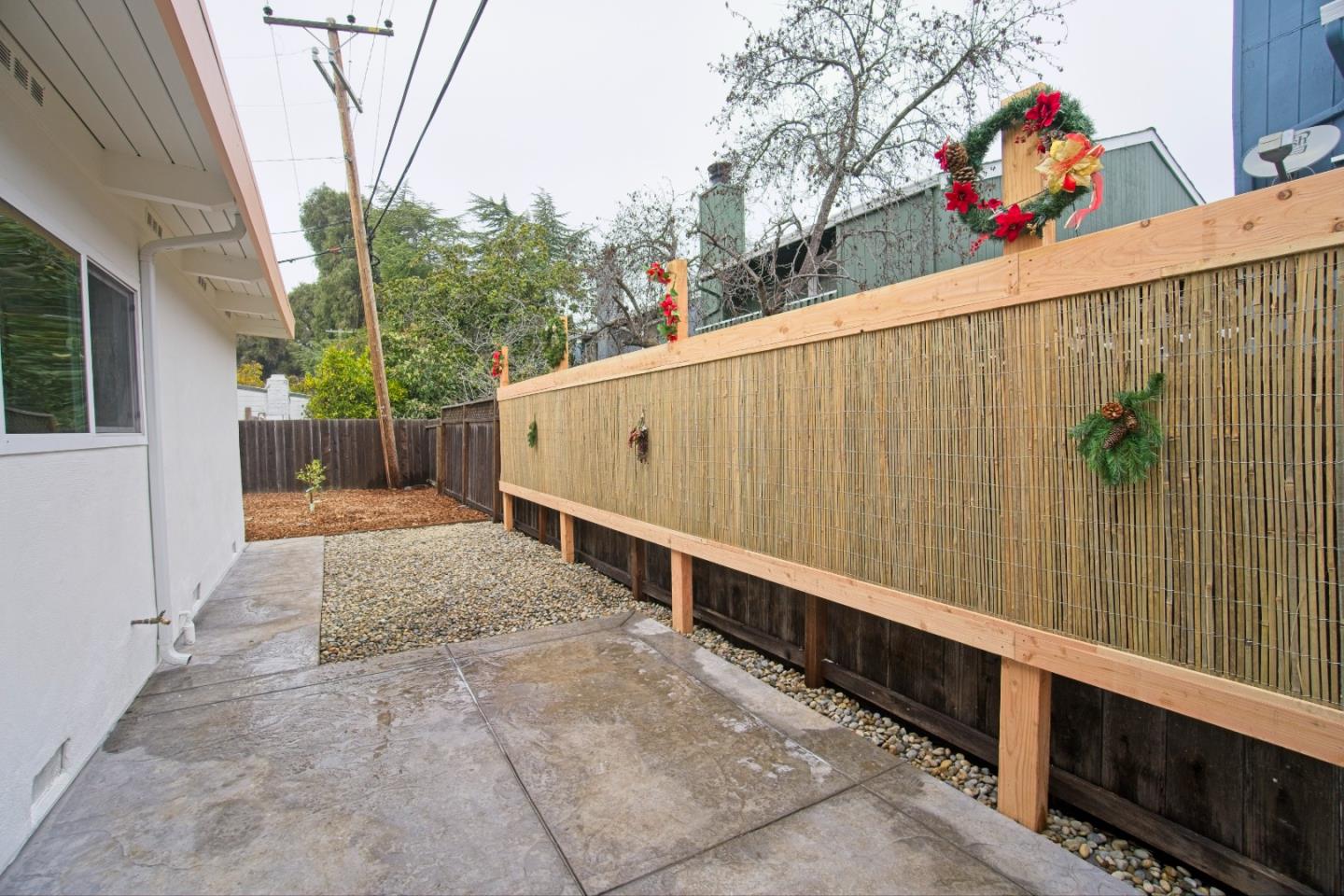 Detail Gallery Image 20 of 22 For 744 Hamilton Ln, Santa Clara,  CA 95051 - 3 Beds | 2 Baths