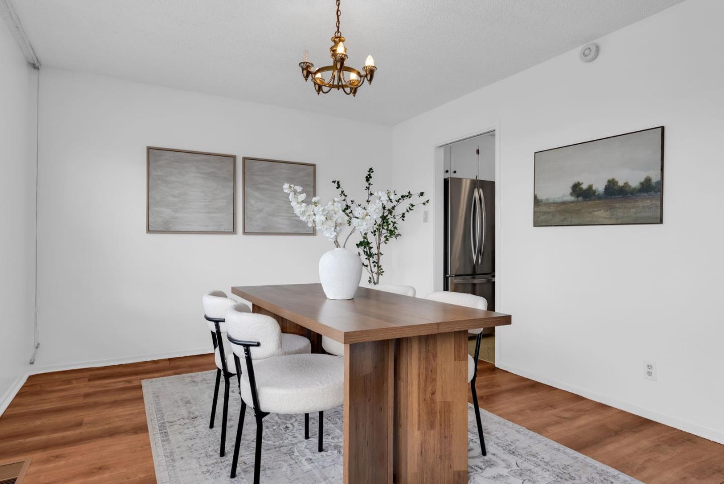 Detail Gallery Image 13 of 65 For 162 Eastridge Cir, Pacifica,  CA 94044 - 3 Beds | 2 Baths