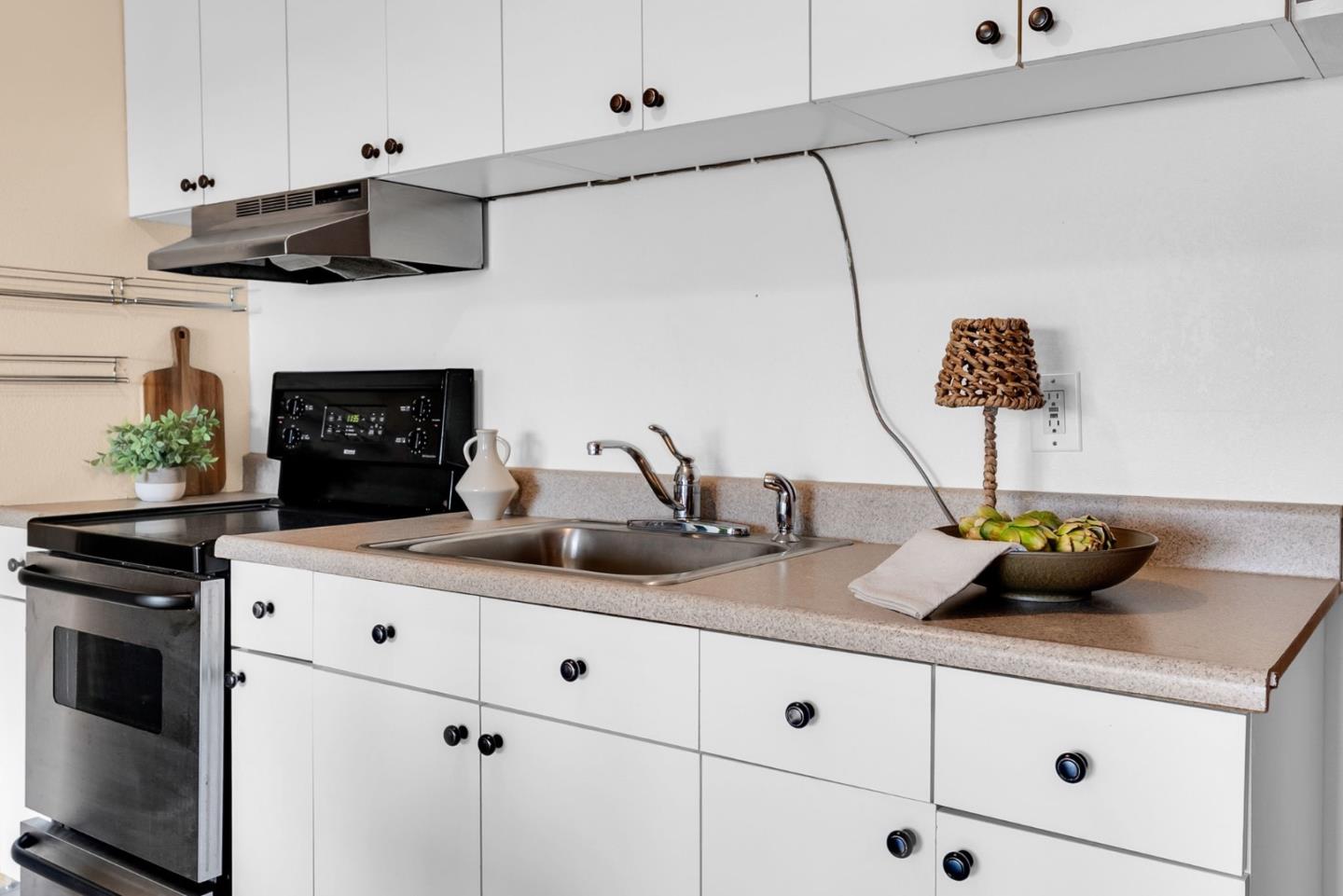 Detail Gallery Image 23 of 65 For 162 Eastridge Cir, Pacifica,  CA 94044 - 3 Beds | 2 Baths