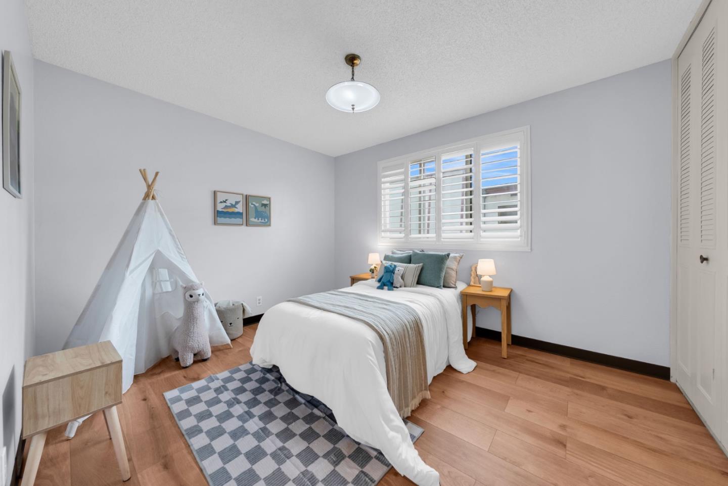 Detail Gallery Image 28 of 65 For 162 Eastridge Cir, Pacifica,  CA 94044 - 3 Beds | 2 Baths