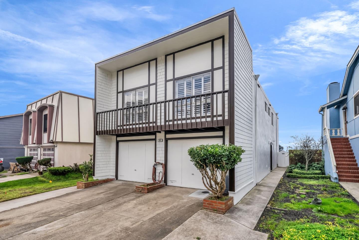 Detail Gallery Image 4 of 65 For 162 Eastridge Cir, Pacifica,  CA 94044 - 3 Beds | 2 Baths