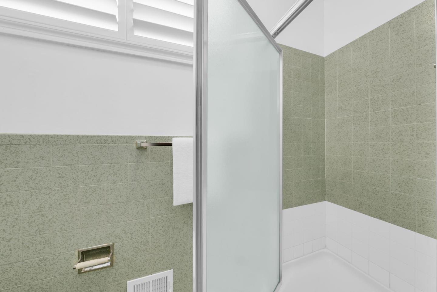 Detail Gallery Image 42 of 65 For 162 Eastridge Cir, Pacifica,  CA 94044 - 3 Beds | 2 Baths