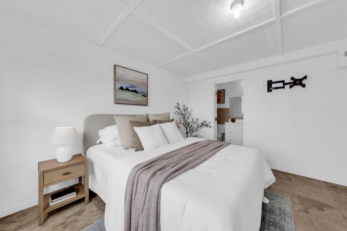 Detail Gallery Image 45 of 65 For 162 Eastridge Cir, Pacifica,  CA 94044 - 3 Beds | 2 Baths