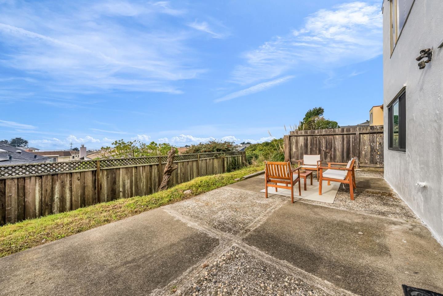 Detail Gallery Image 53 of 65 For 162 Eastridge Cir, Pacifica,  CA 94044 - 3 Beds | 2 Baths