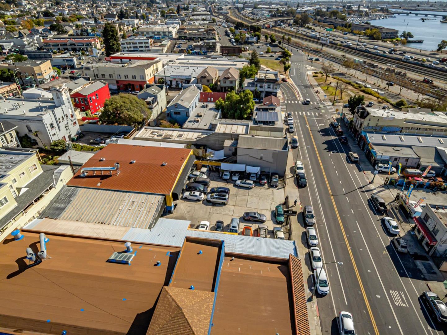 Detail Gallery Image 10 of 23 For 1200 E 12th St, Oakland,  CA 94606 - – Beds | – Baths