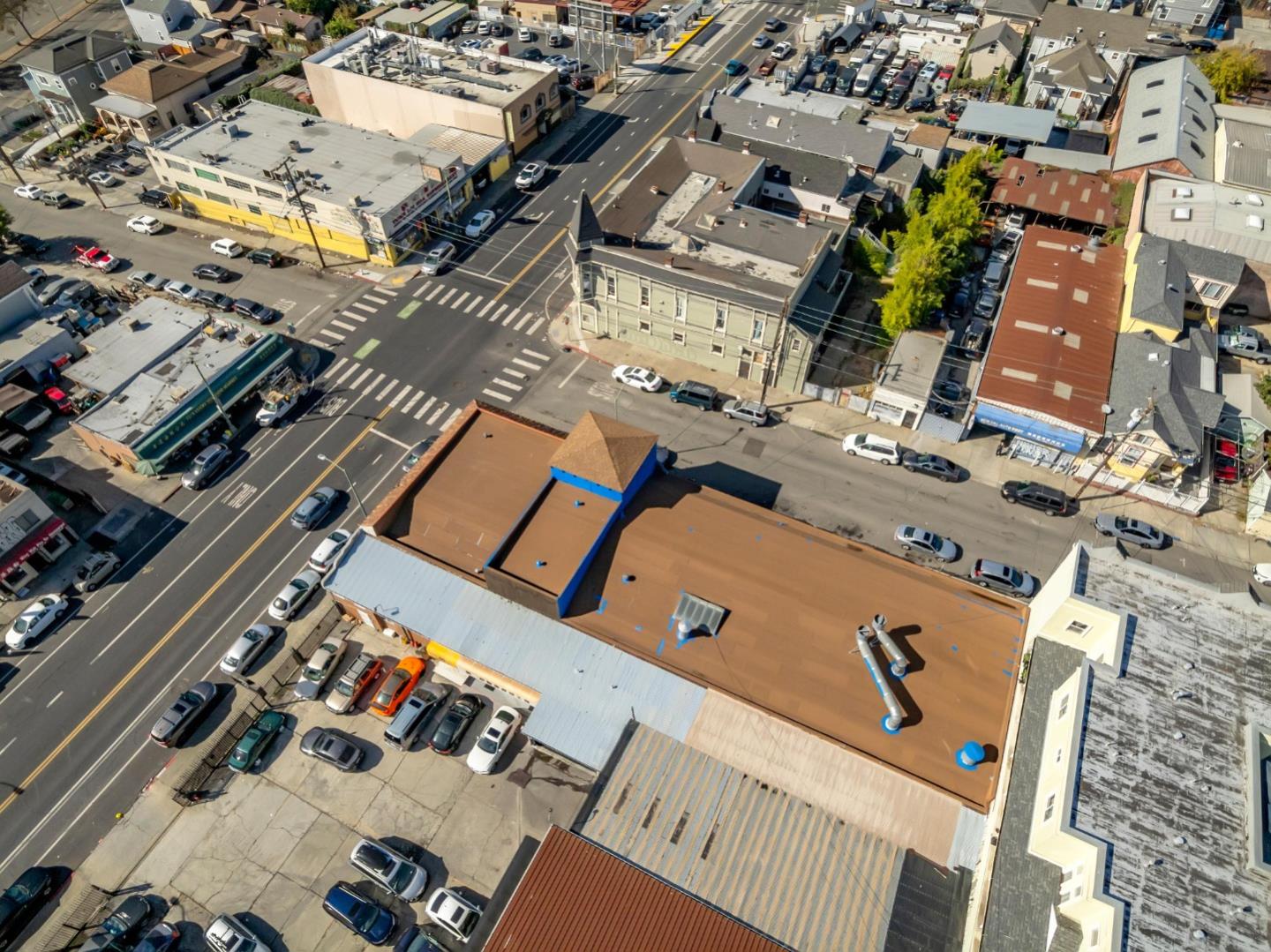 Detail Gallery Image 19 of 23 For 1200 E 12th St, Oakland,  CA 94606 - – Beds | – Baths