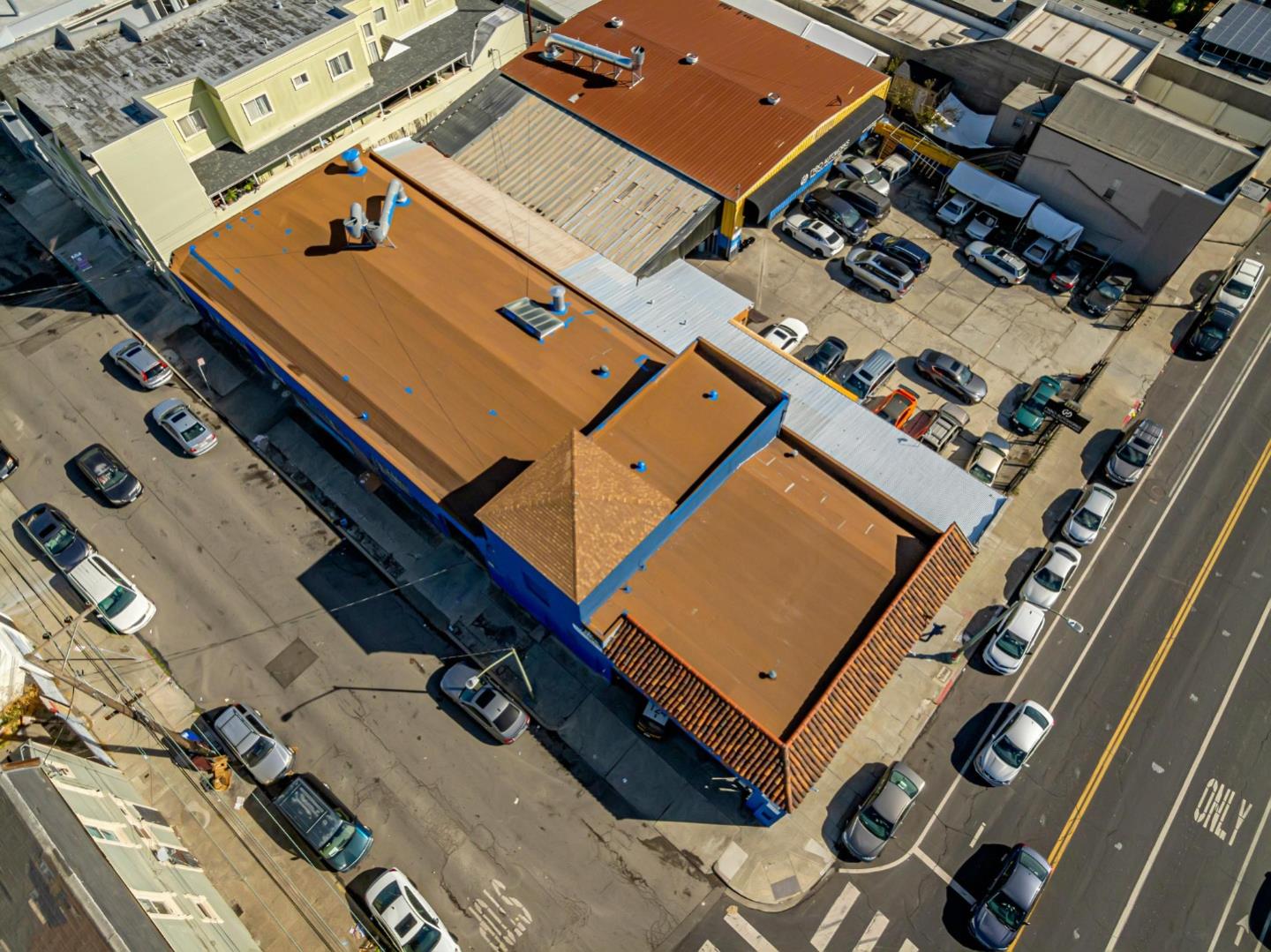 Detail Gallery Image 8 of 23 For 1200 E 12th St, Oakland,  CA 94606 - – Beds | – Baths