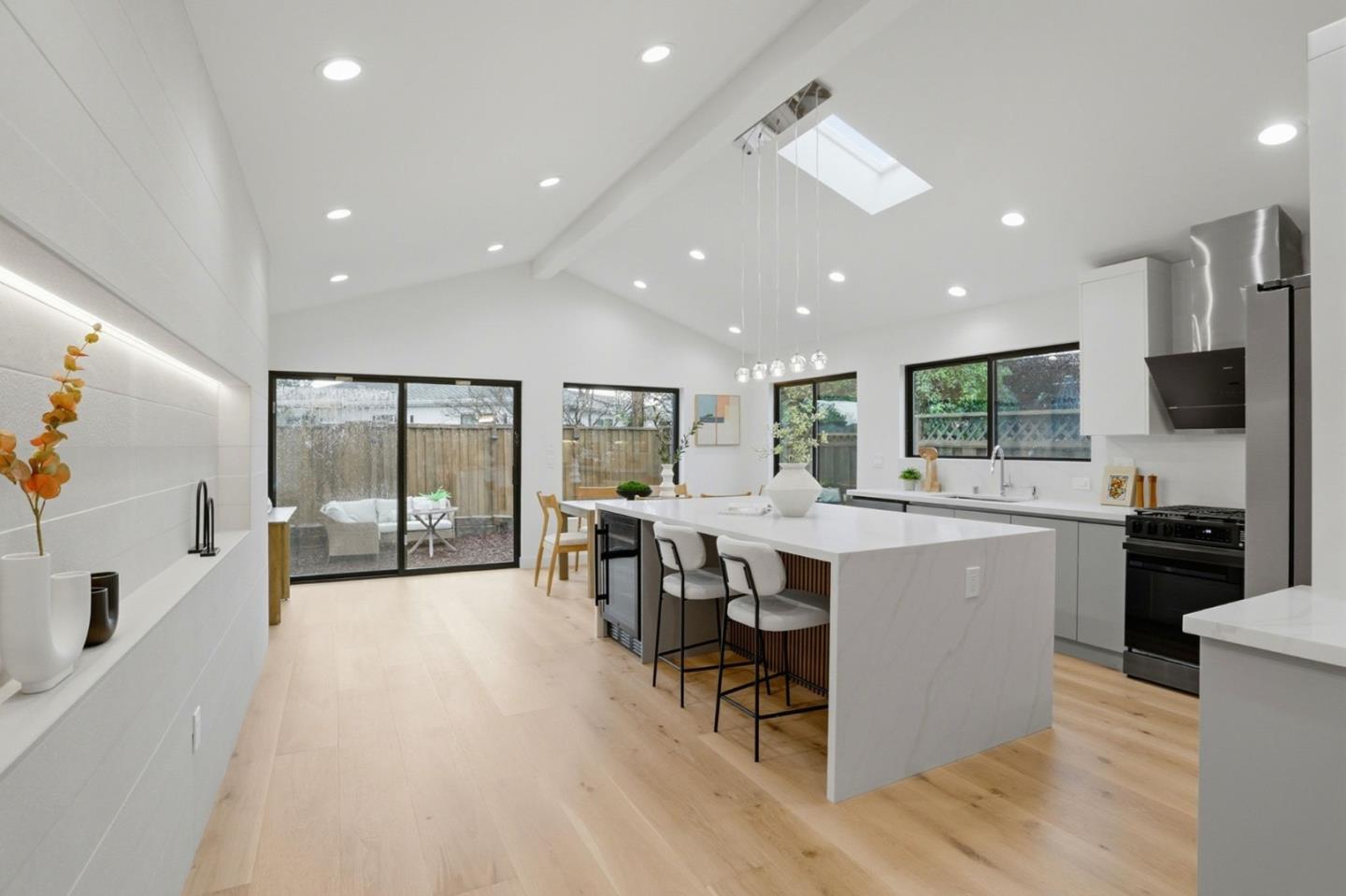 Detail Gallery Image 14 of 40 For 2848 Chromite Dr, Santa Clara,  CA 95051 - 4 Beds | 2 Baths