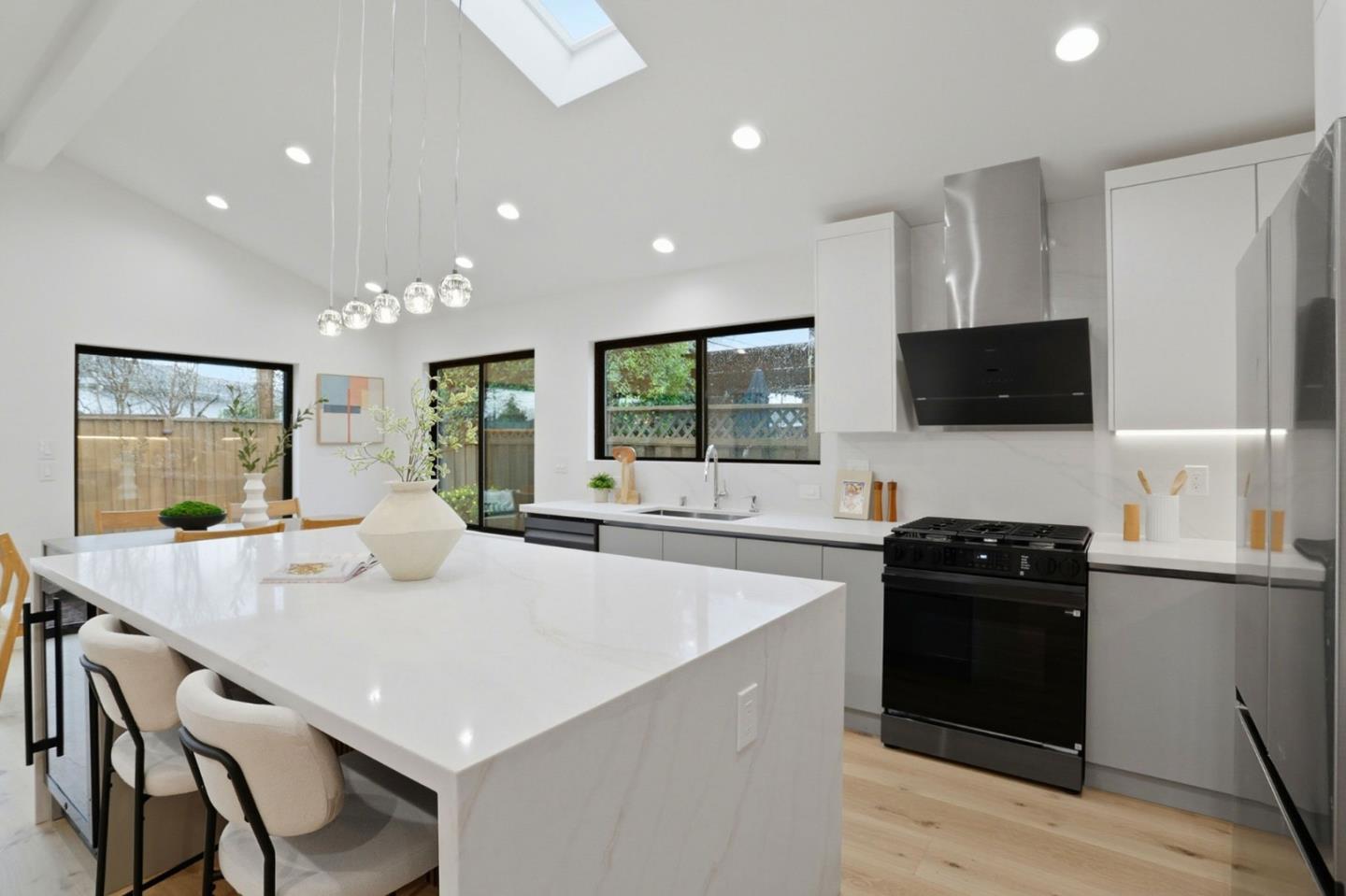 Detail Gallery Image 18 of 40 For 2848 Chromite Dr, Santa Clara,  CA 95051 - 4 Beds | 2 Baths