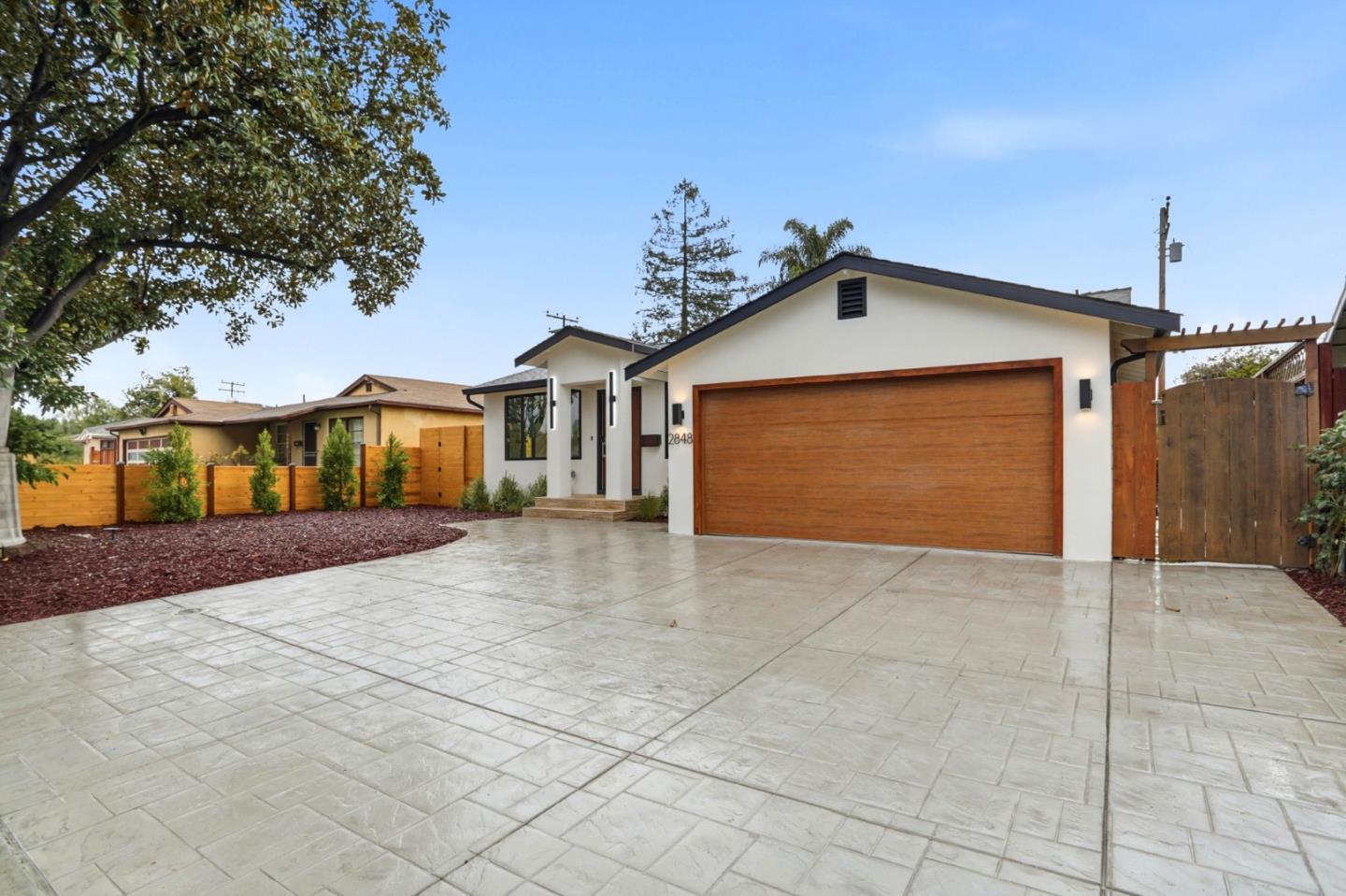 Detail Gallery Image 4 of 40 For 2848 Chromite Dr, Santa Clara,  CA 95051 - 4 Beds | 2 Baths