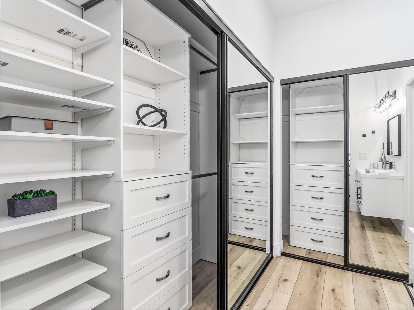 Detail Gallery Image 33 of 44 For 2084 Foxhall Loop, San Jose,  CA 95125 - 2 Beds | 2 Baths