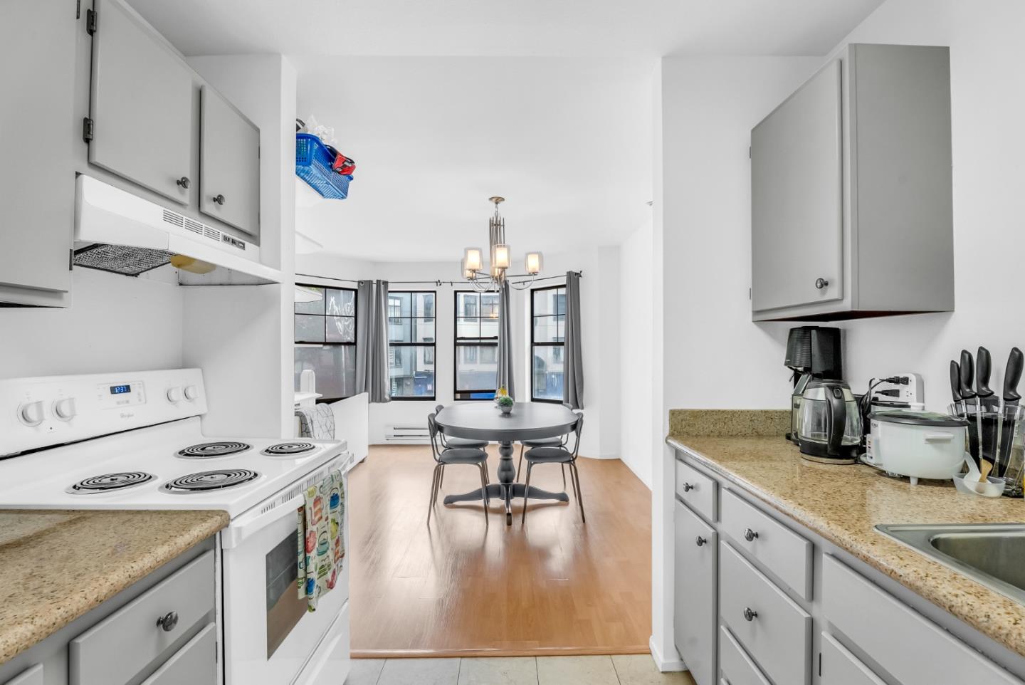 Detail Gallery Image 25 of 31 For 1930 Mission St #4,  San Francisco,  CA 94103 - 2 Beds | 1 Baths