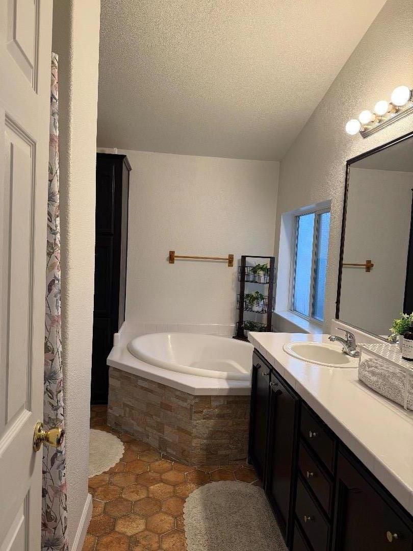 Detail Gallery Image 13 of 26 For 3637 Snell Ave #57,  San Jose,  CA 95136 - 4 Beds | 2 Baths