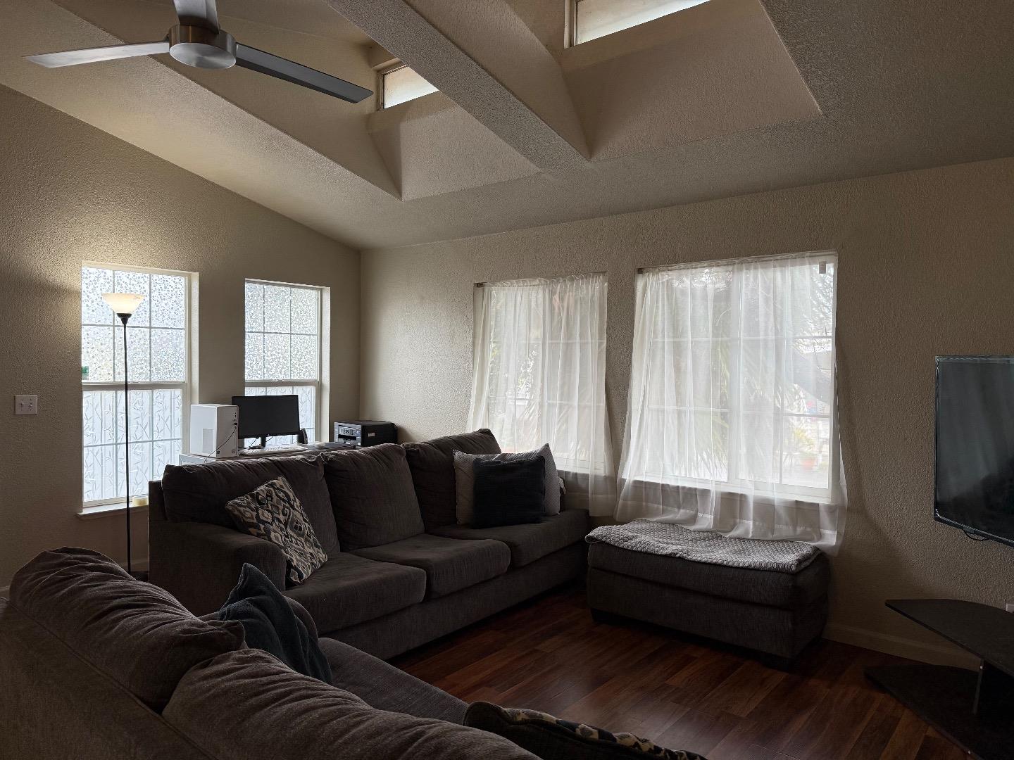 Detail Gallery Image 6 of 26 For 3637 Snell Ave #57,  San Jose,  CA 95136 - 4 Beds | 2 Baths