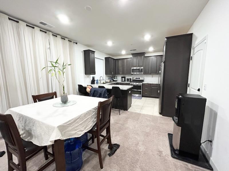 Detail Gallery Image 8 of 36 For 8830 Encore Way, Elk Grove,  CA 95757 - 3 Beds | 2/1 Baths