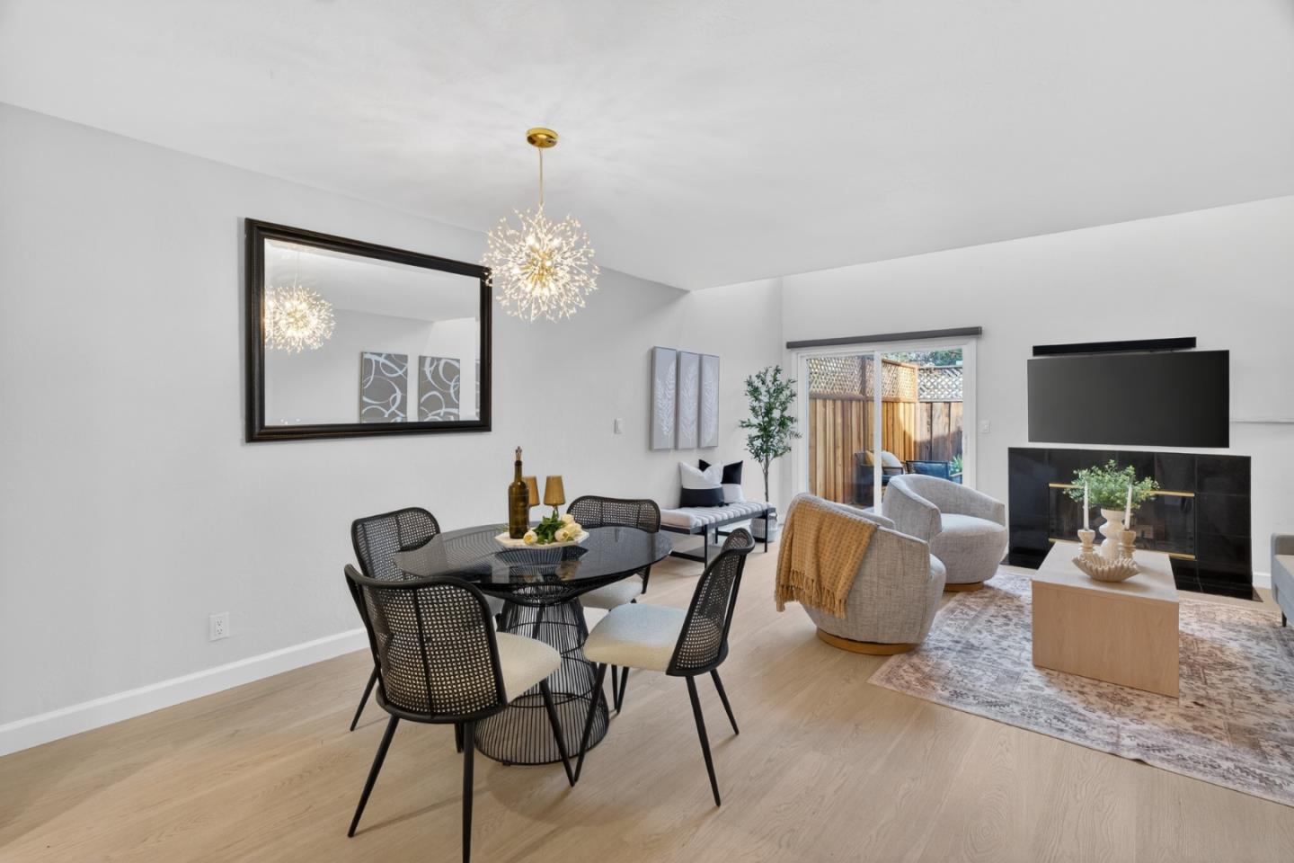 Detail Gallery Image 12 of 35 For 101 Redding Rd #A4,  Campbell,  CA 95008 - 2 Beds | 1/1 Baths