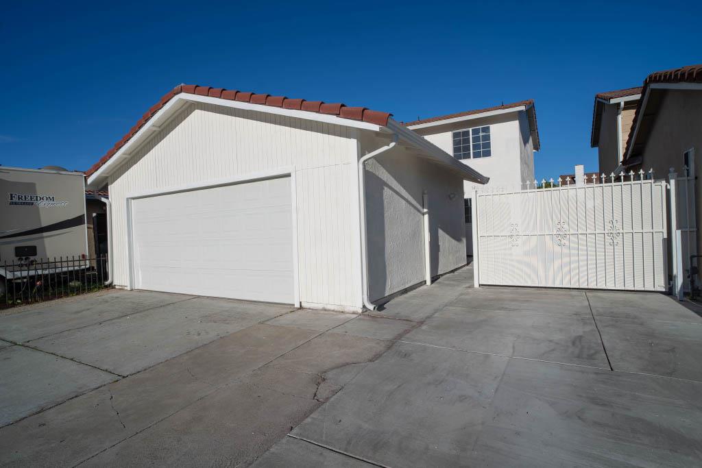 Detail Gallery Image 3 of 28 For 1582 Trieste Way, San Jose,  CA 95122 - 4 Beds | 2/1 Baths