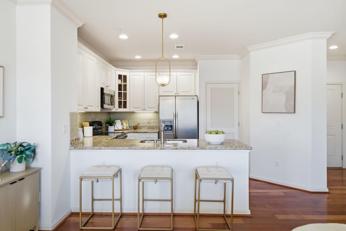 Photo #5: ML82030243 Listing: Photo #5