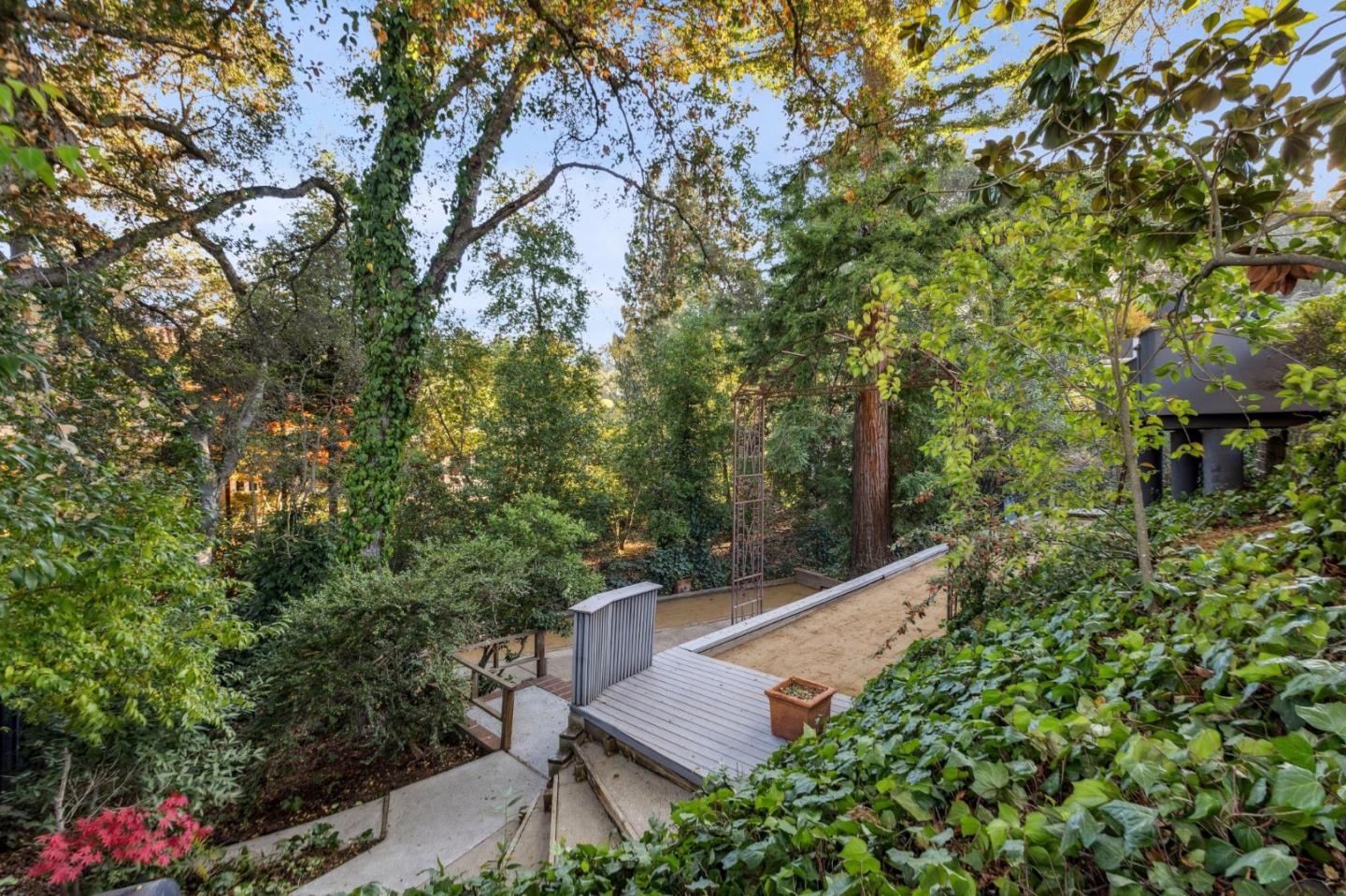 Detail Gallery Image 106 of 116 For 16140 Matilija Dr, Los Gatos,  CA 95030 - 6 Beds | 6/2 Baths