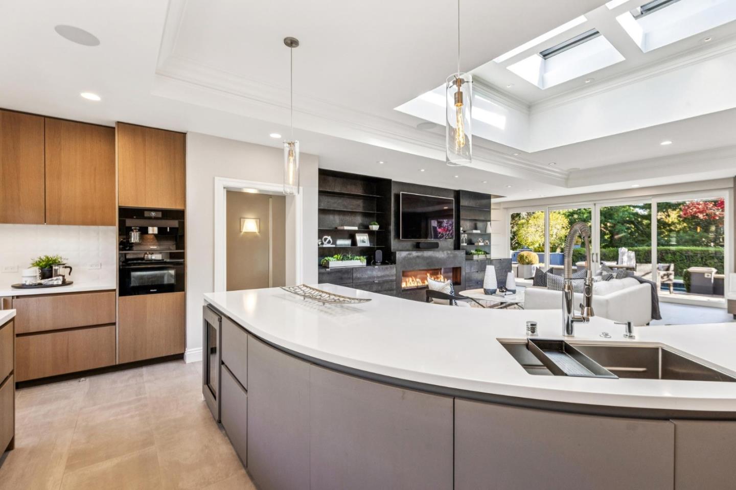 Detail Gallery Image 22 of 116 For 16140 Matilija Dr, Los Gatos,  CA 95030 - 6 Beds | 6/2 Baths