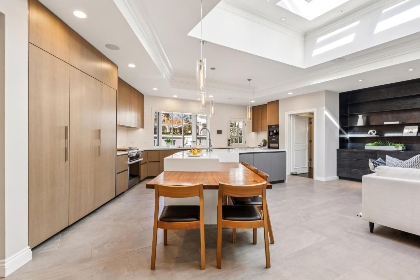 Detail Gallery Image 24 of 116 For 16140 Matilija Dr, Los Gatos,  CA 95030 - 6 Beds | 6/2 Baths