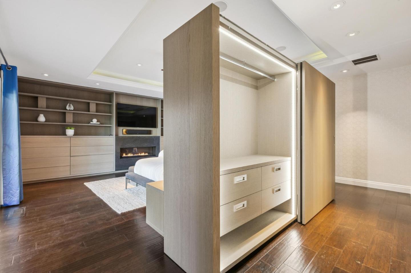 Detail Gallery Image 38 of 116 For 16140 Matilija Dr, Los Gatos,  CA 95030 - 6 Beds | 6/2 Baths