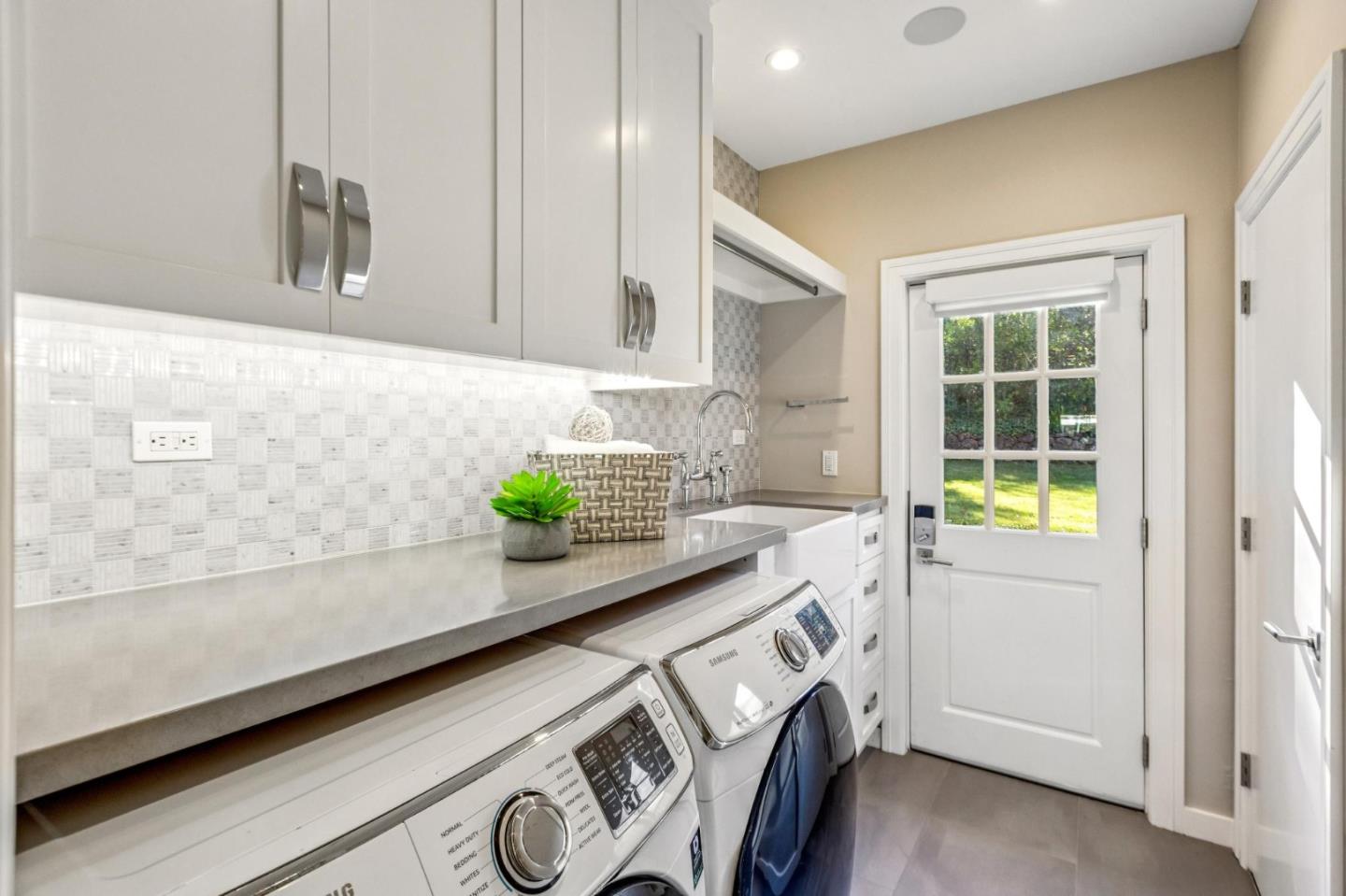 Detail Gallery Image 52 of 116 For 16140 Matilija Dr, Los Gatos,  CA 95030 - 6 Beds | 6/2 Baths