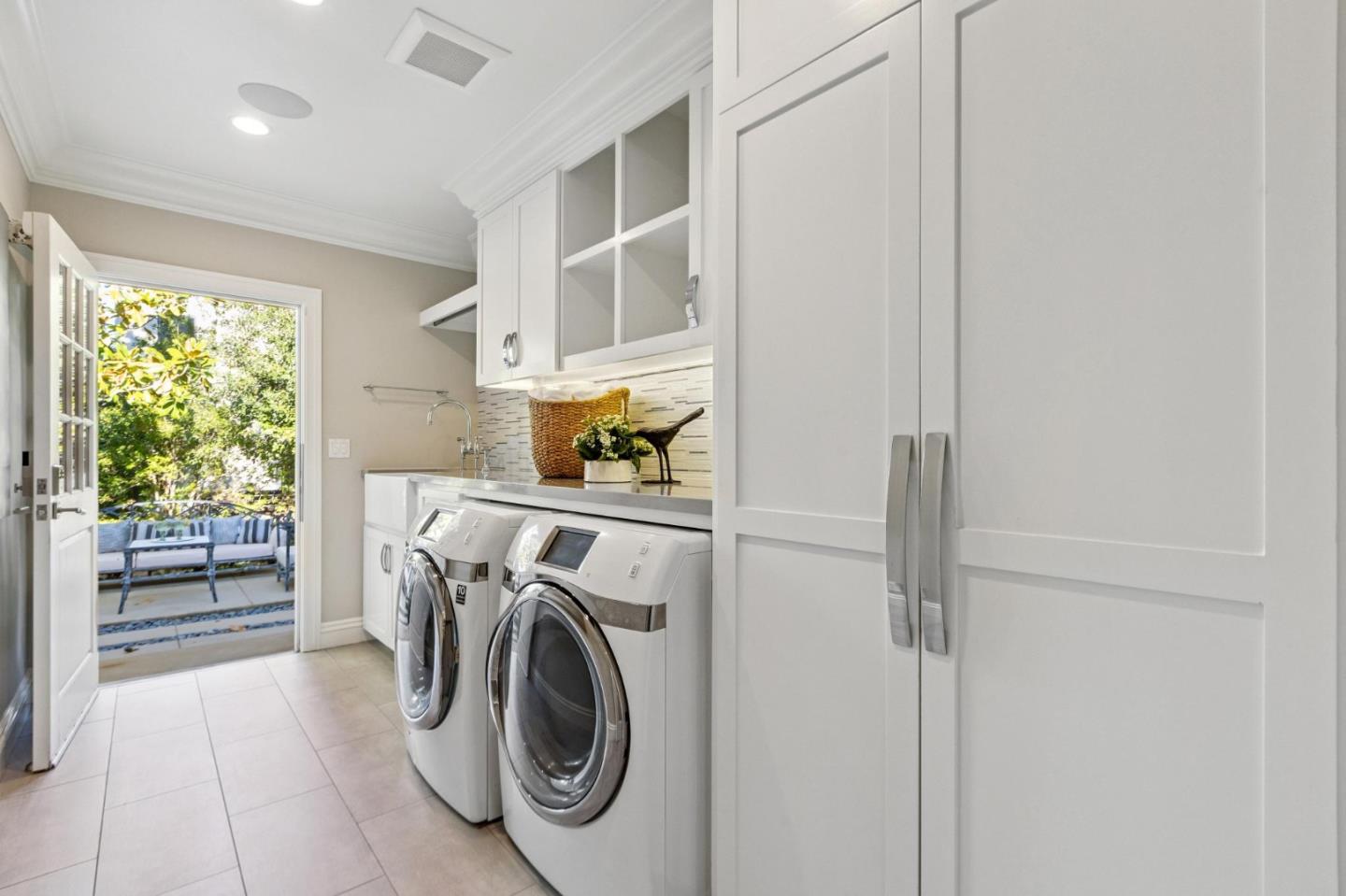 Detail Gallery Image 65 of 116 For 16140 Matilija Dr, Los Gatos,  CA 95030 - 6 Beds | 6/2 Baths