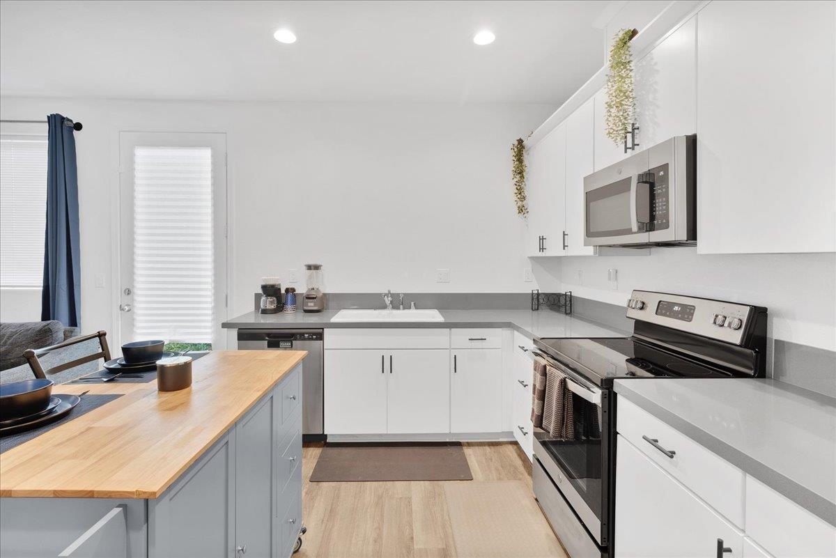 Detail Gallery Image 11 of 34 For 851 Mora Cir, Soledad,  CA 93960 - 1 Beds | 1 Baths