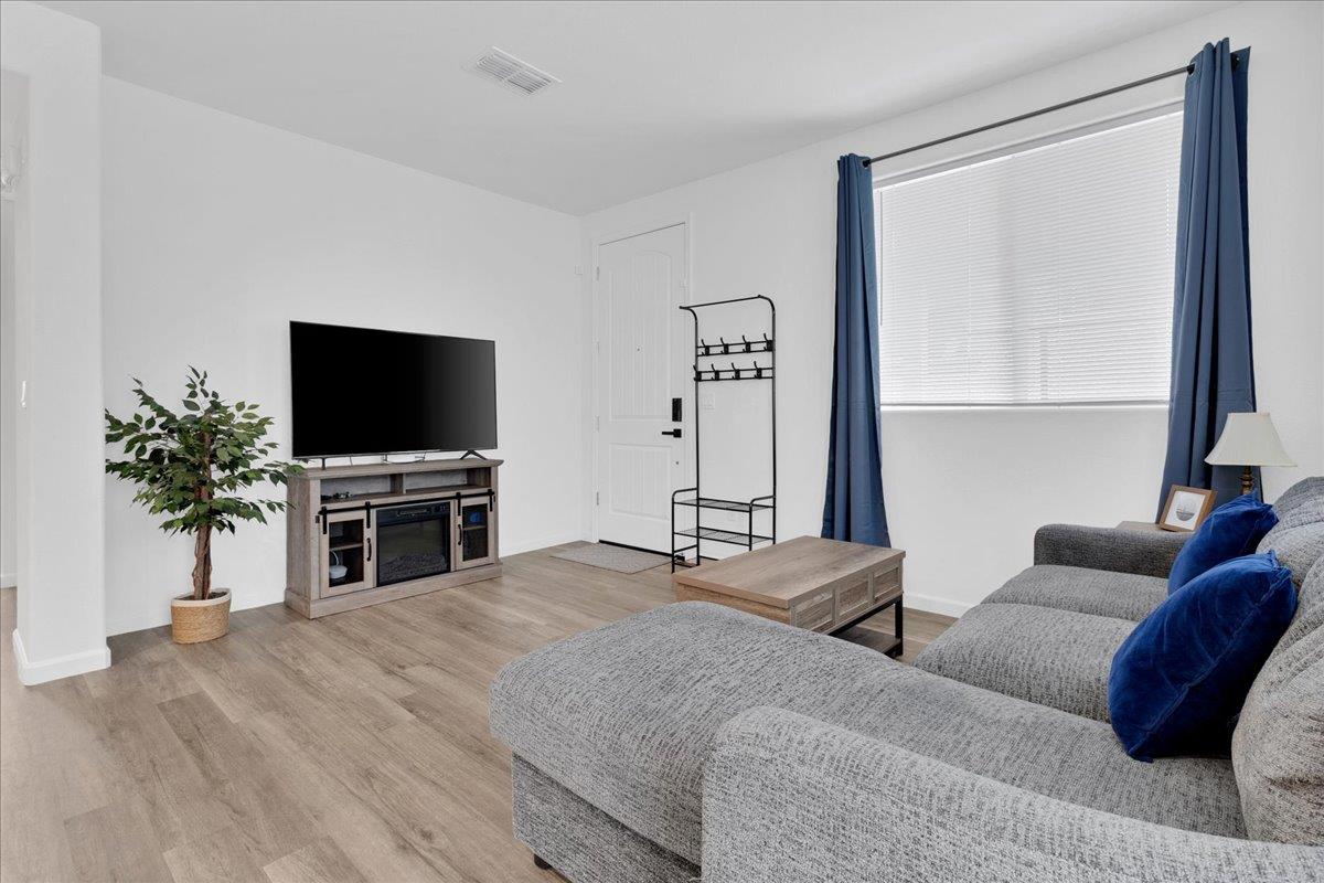 Detail Gallery Image 6 of 34 For 851 Mora Cir, Soledad,  CA 93960 - 1 Beds | 1 Baths