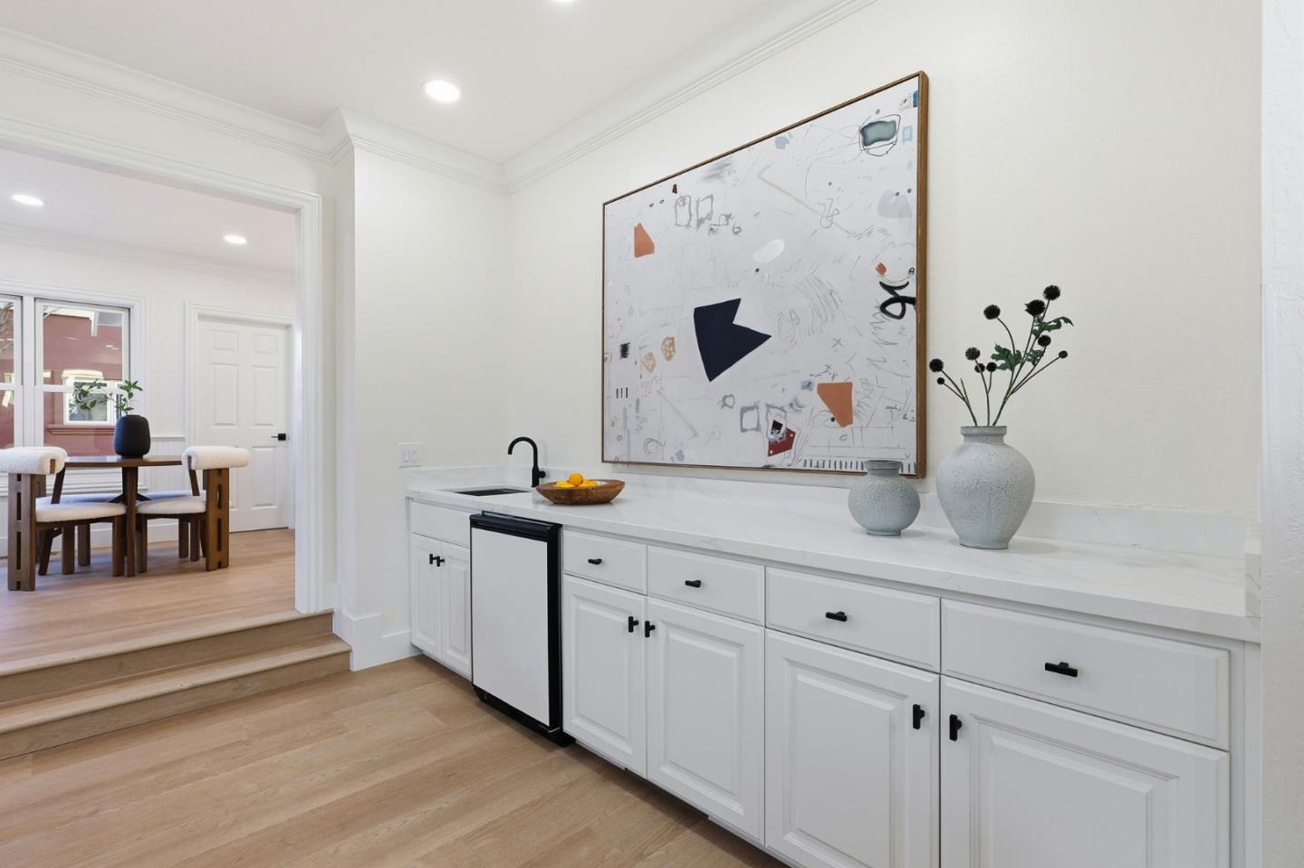 Detail Gallery Image 11 of 58 For 941 Walnut St, San Carlos,  CA 94070 - 3 Beds | 2/1 Baths