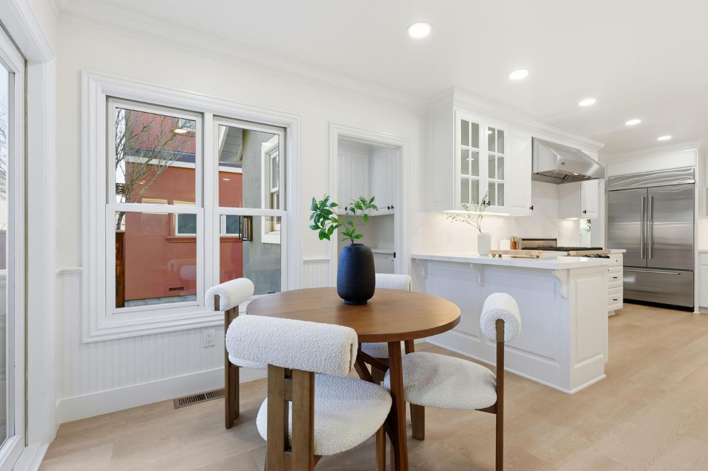 Detail Gallery Image 16 of 58 For 941 Walnut St, San Carlos,  CA 94070 - 3 Beds | 2/1 Baths