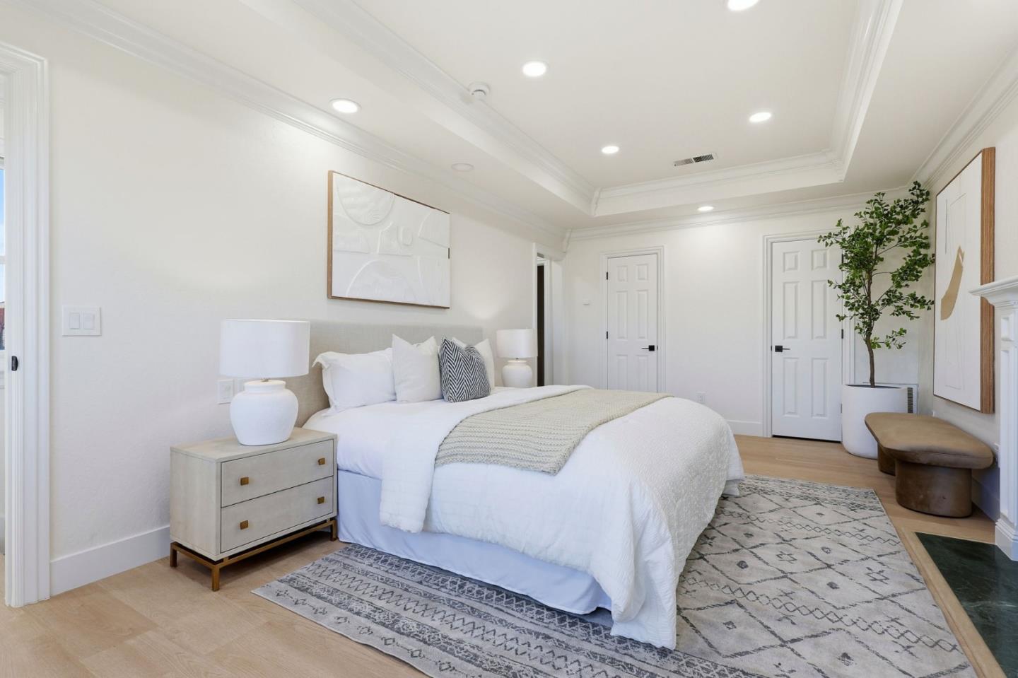 Detail Gallery Image 22 of 58 For 941 Walnut St, San Carlos,  CA 94070 - 3 Beds | 2/1 Baths