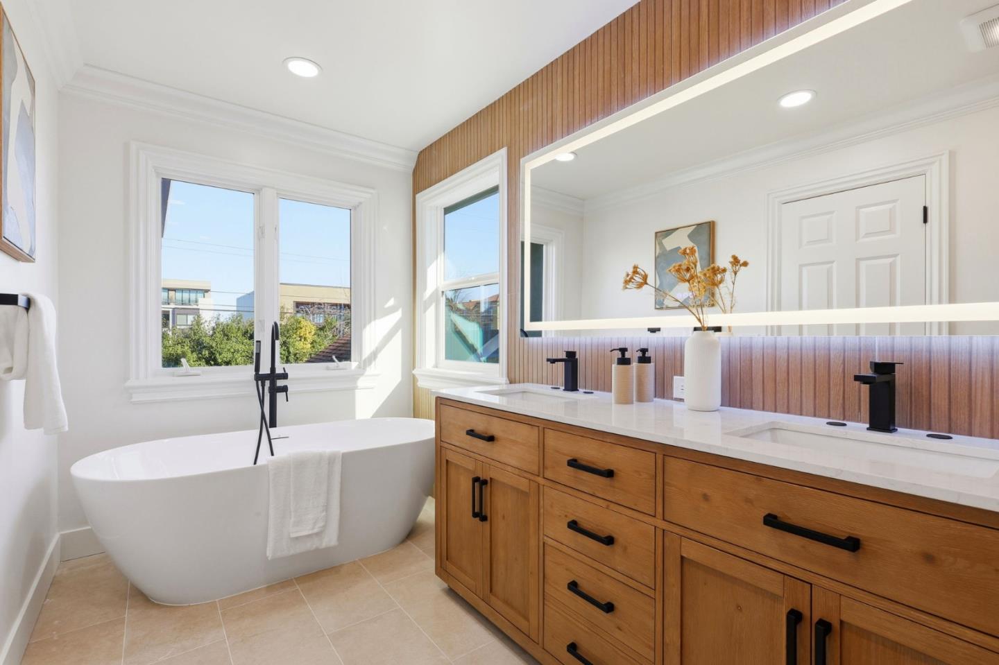 Detail Gallery Image 27 of 58 For 941 Walnut St, San Carlos,  CA 94070 - 3 Beds | 2/1 Baths