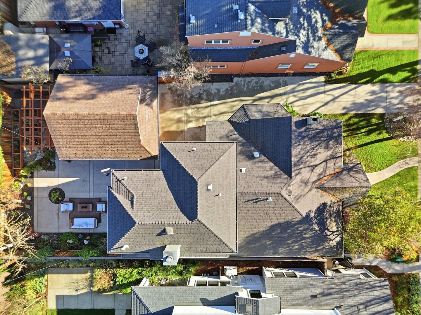 Detail Gallery Image 43 of 58 For 941 Walnut St, San Carlos,  CA 94070 - 3 Beds | 2/1 Baths