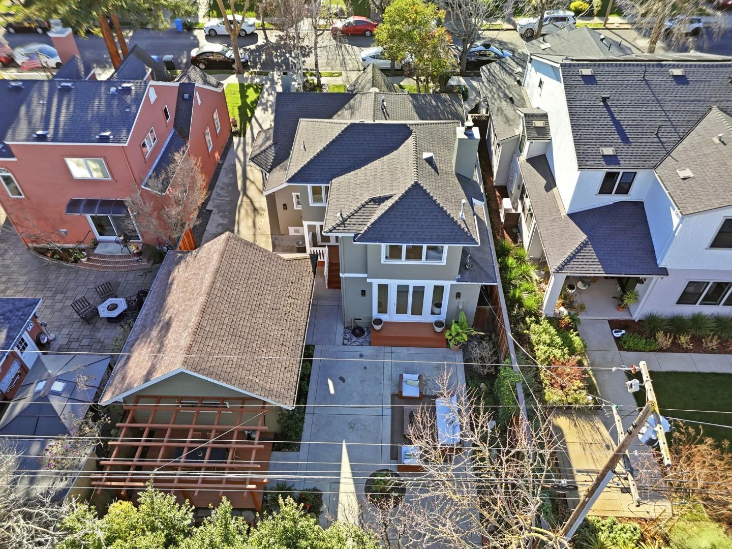 Detail Gallery Image 47 of 58 For 941 Walnut St, San Carlos,  CA 94070 - 3 Beds | 2/1 Baths