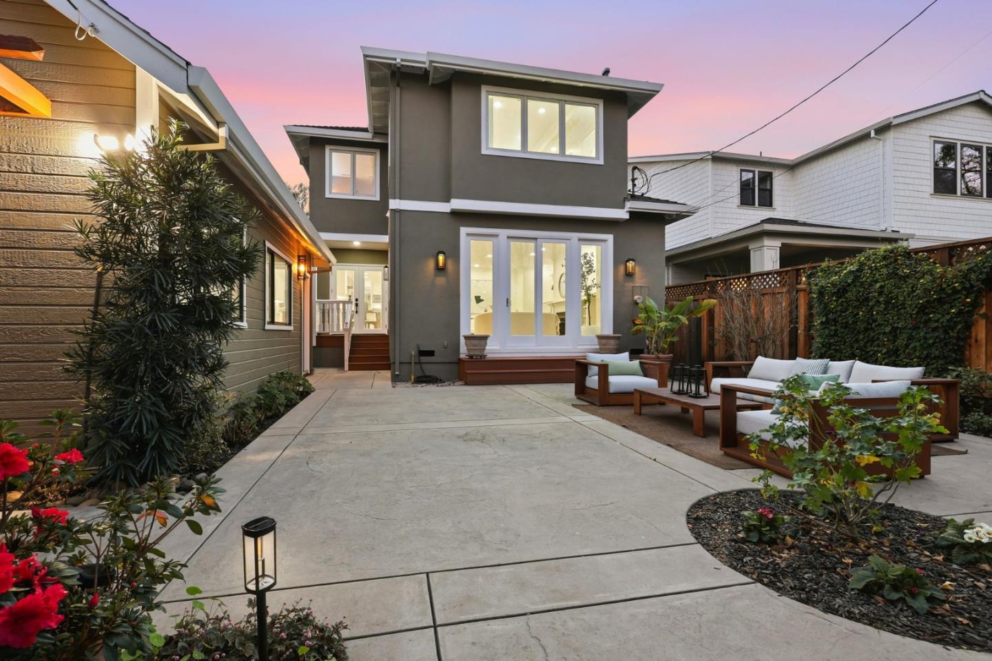 Detail Gallery Image 52 of 58 For 941 Walnut St, San Carlos,  CA 94070 - 3 Beds | 2/1 Baths