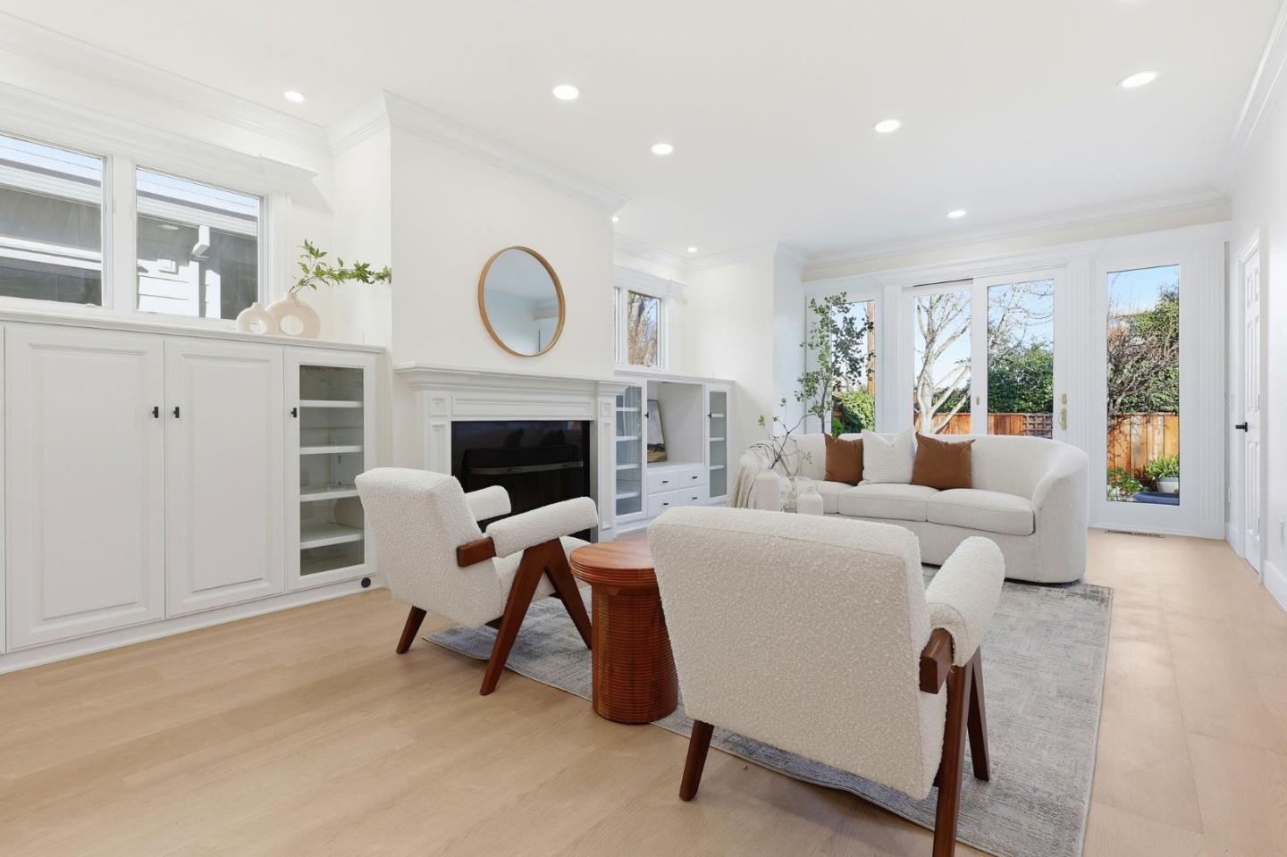 Detail Gallery Image 8 of 58 For 941 Walnut St, San Carlos,  CA 94070 - 3 Beds | 2/1 Baths