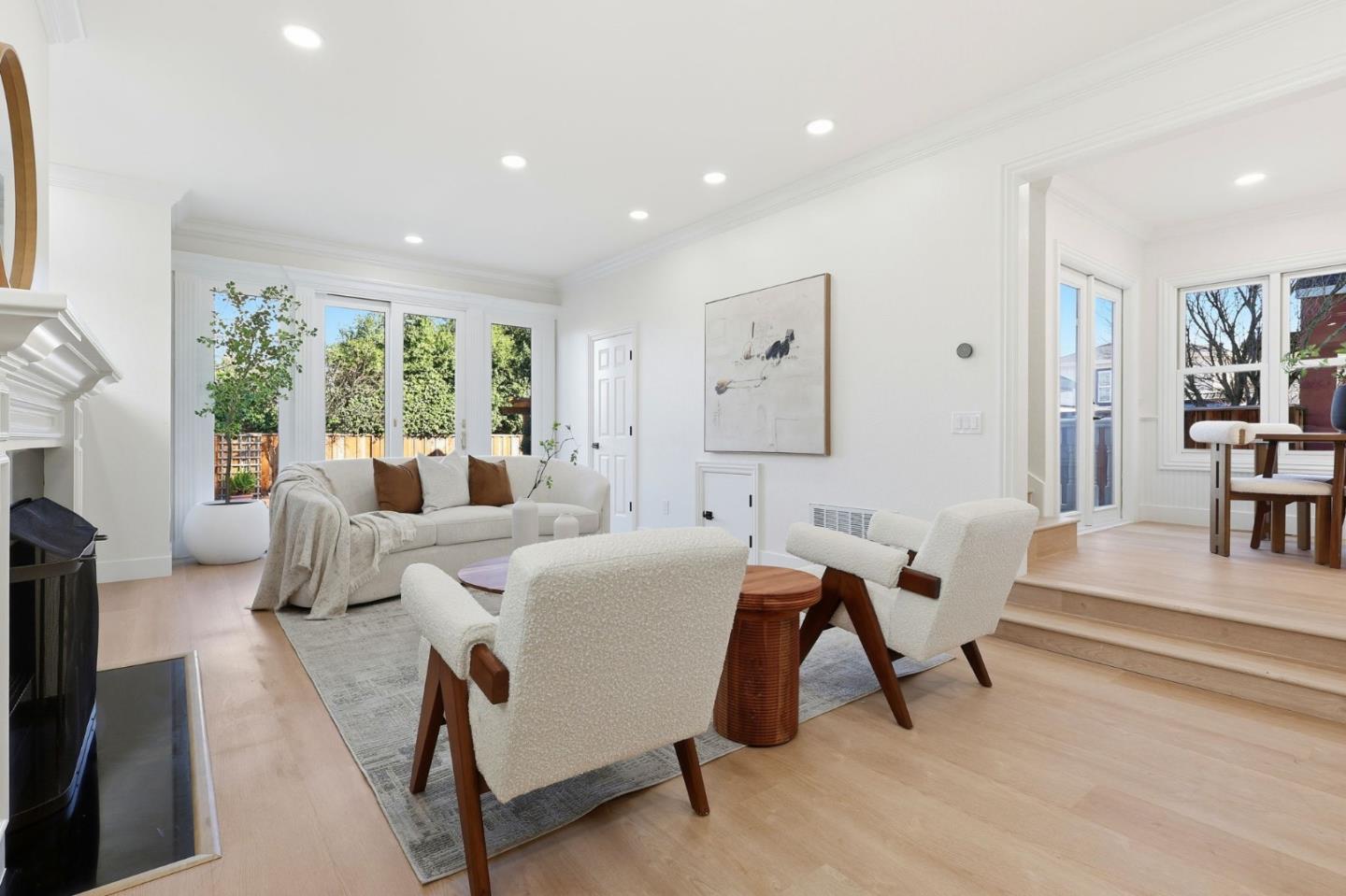 Detail Gallery Image 9 of 58 For 941 Walnut St, San Carlos,  CA 94070 - 3 Beds | 2/1 Baths