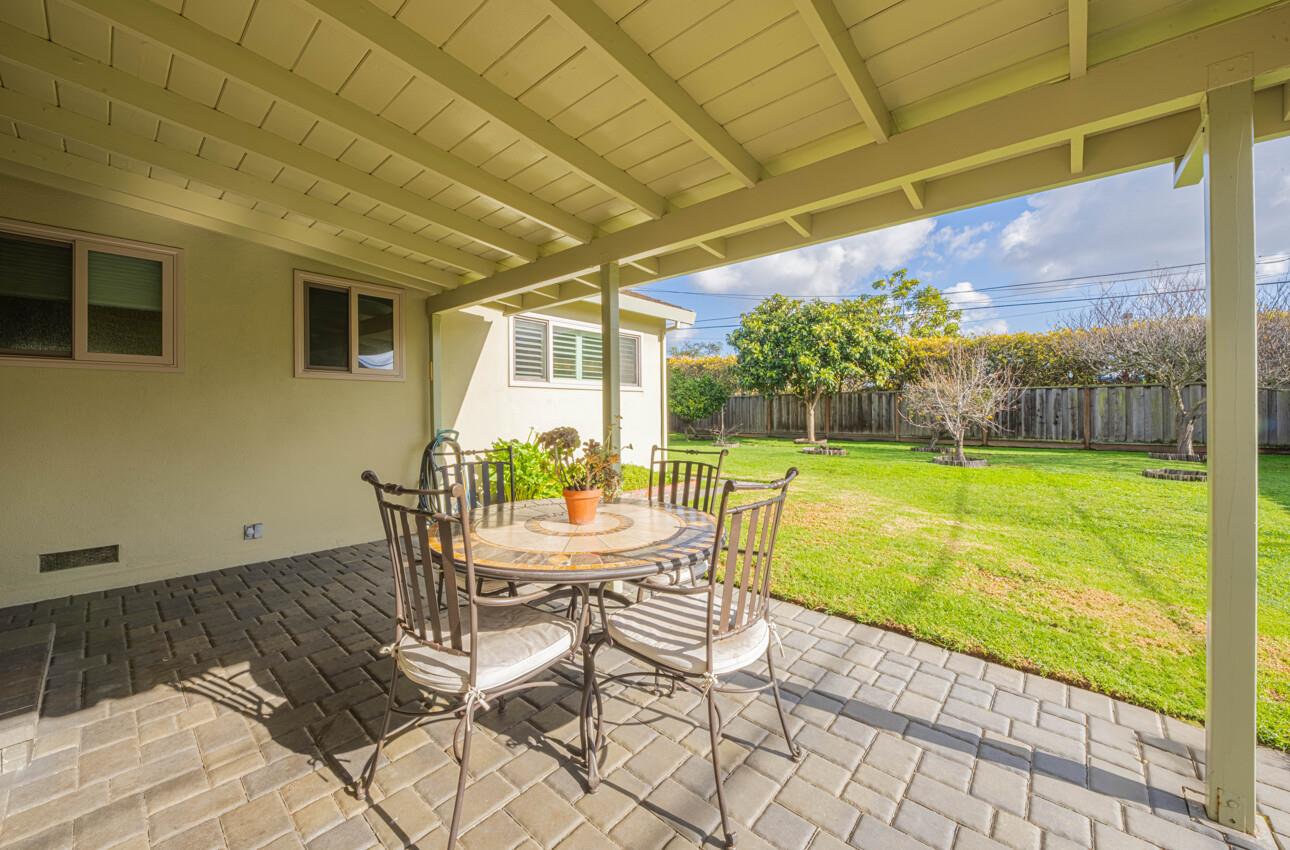 Detail Gallery Image 13 of 39 For 1231 Padre Dr, Salinas,  CA 93901 - 3 Beds | 2 Baths