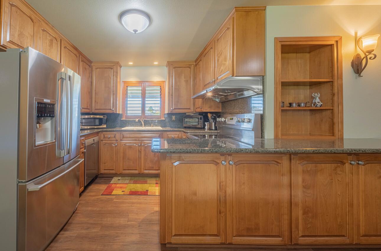 Detail Gallery Image 16 of 39 For 1231 Padre Dr, Salinas,  CA 93901 - 3 Beds | 2 Baths