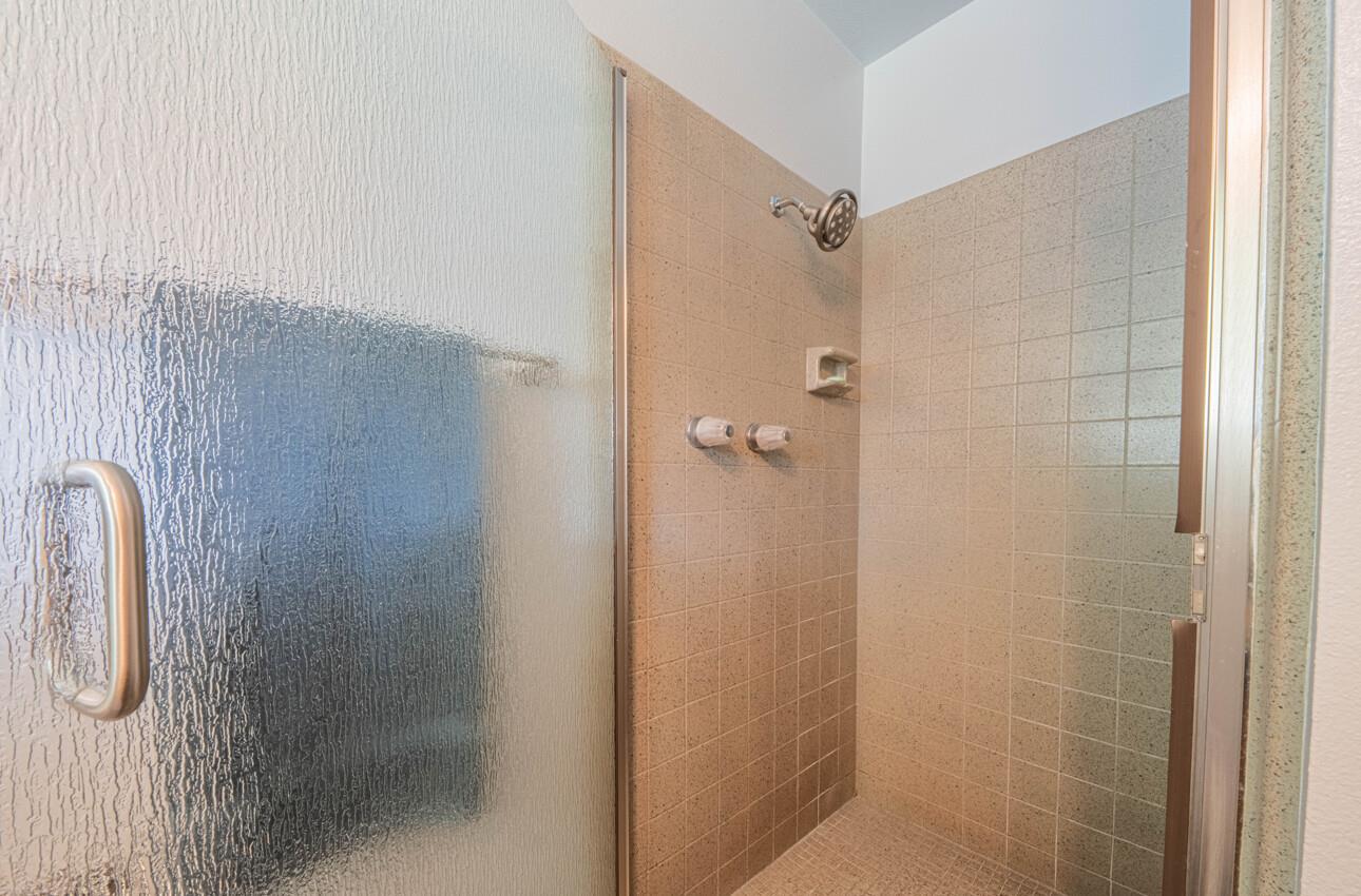 Detail Gallery Image 26 of 39 For 1231 Padre Dr, Salinas,  CA 93901 - 3 Beds | 2 Baths