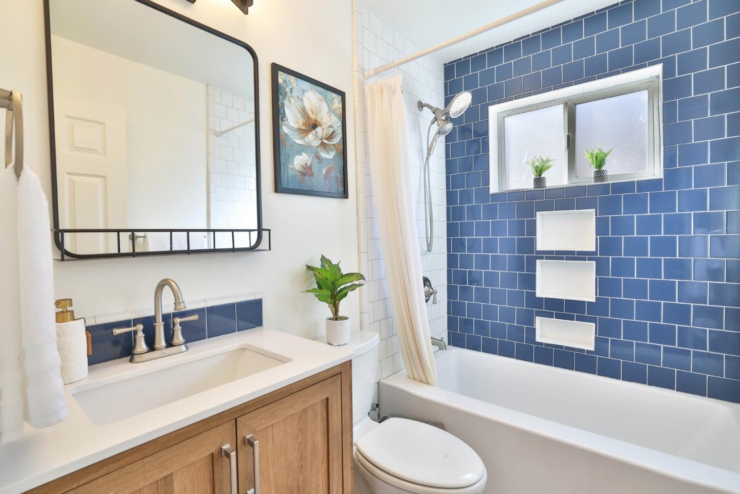 Detail Gallery Image 17 of 30 For 1546 Boone Dr, San Jose,  CA 95118 - 4 Beds | 2 Baths