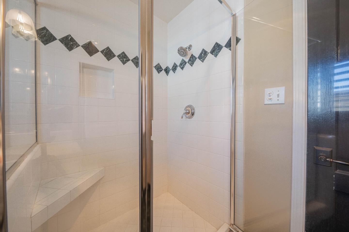 Detail Gallery Image 37 of 45 For 247 Oak St, Salinas,  CA 93901 - 4 Beds | 3 Baths