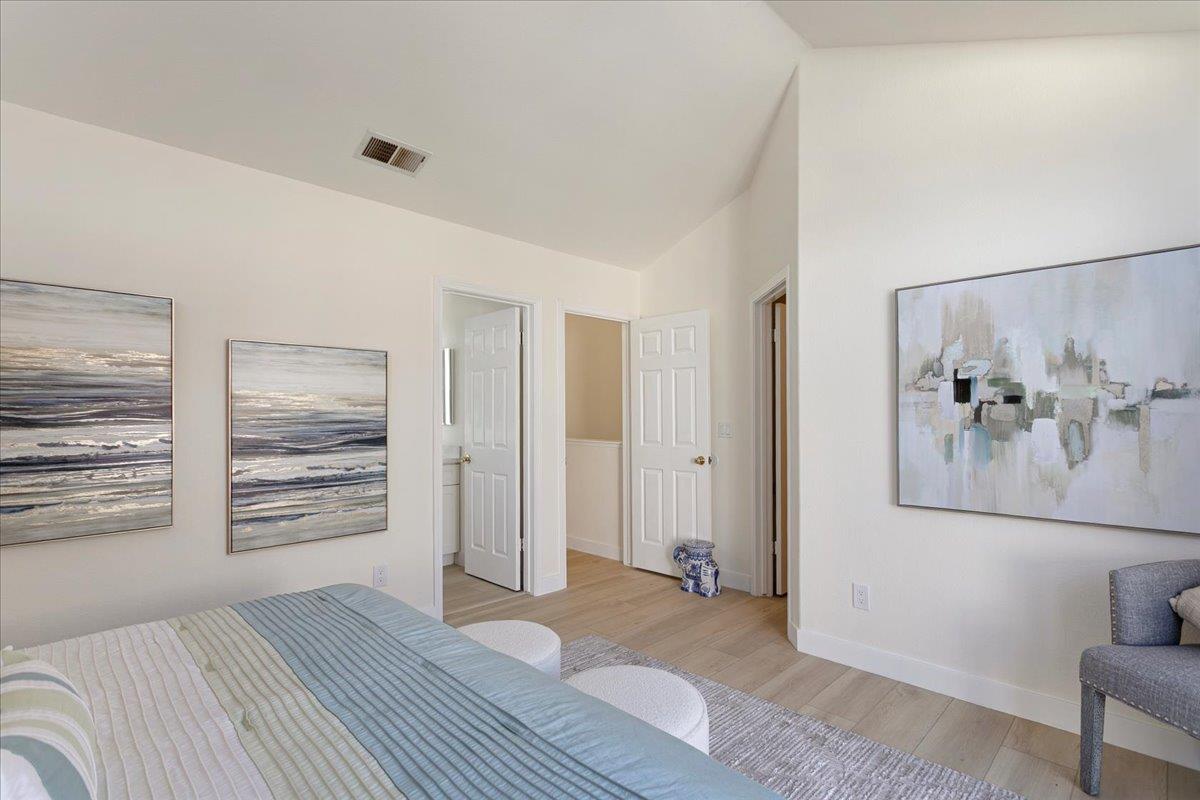 Detail Gallery Image 14 of 46 For 4173 El Camino Real #11,  Palo Alto,  CA 94306 - 2 Beds | 2/1 Baths