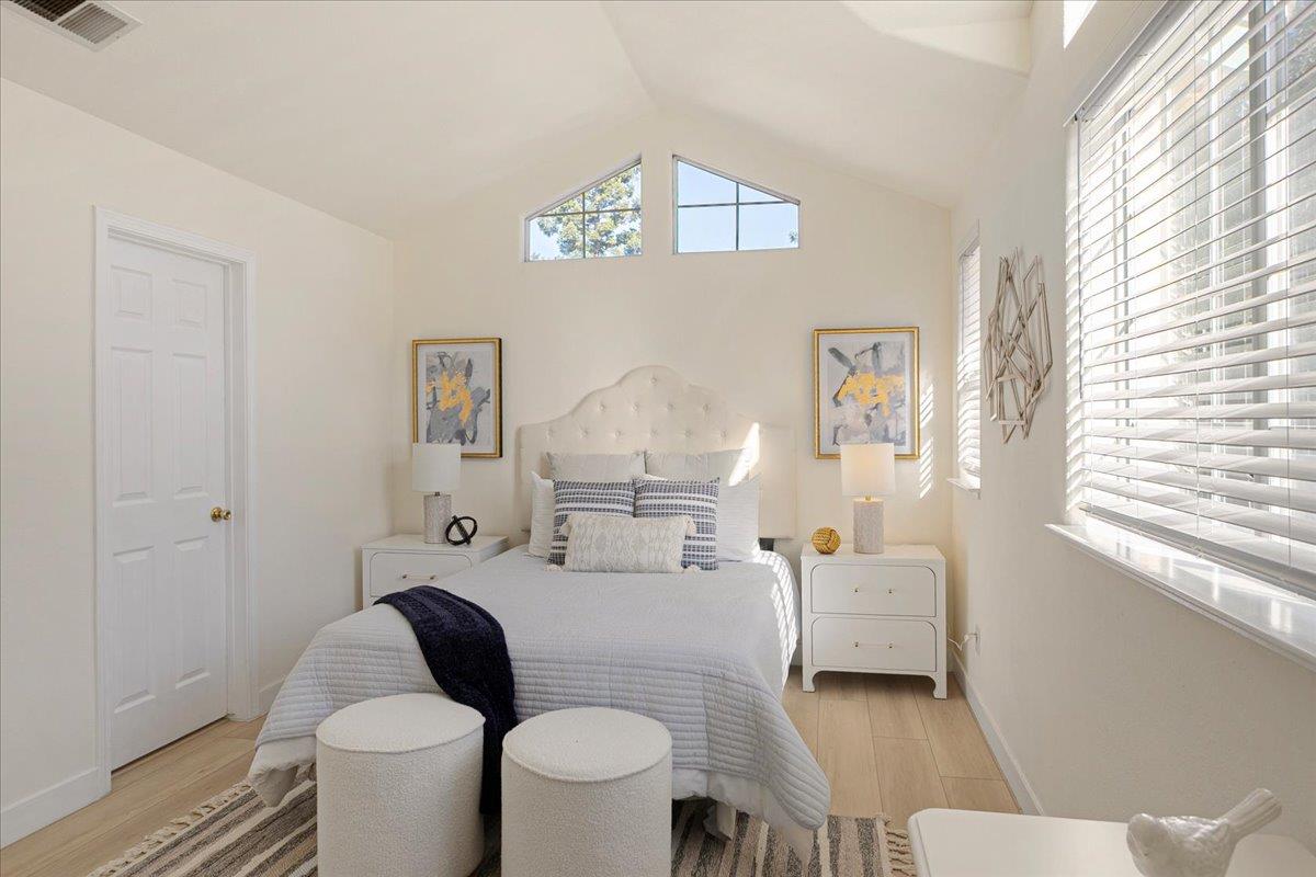 Detail Gallery Image 17 of 46 For 4173 El Camino Real #11,  Palo Alto,  CA 94306 - 2 Beds | 2/1 Baths